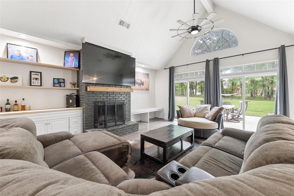Enchanted Oaks Sec 01 - Residential
