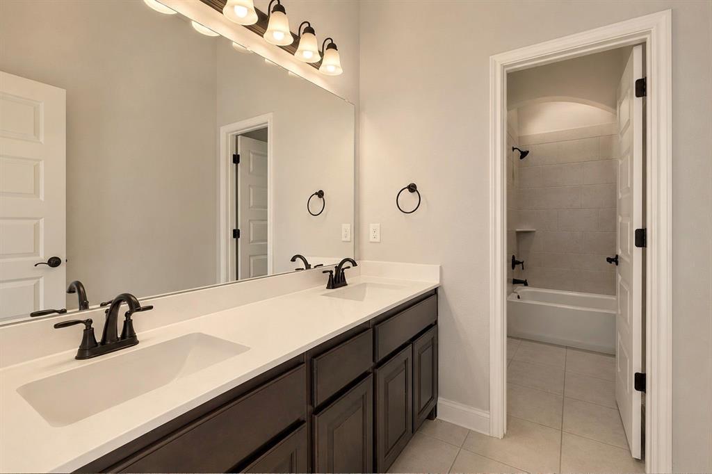 Estates-North Grv-Ph 1 - Residential