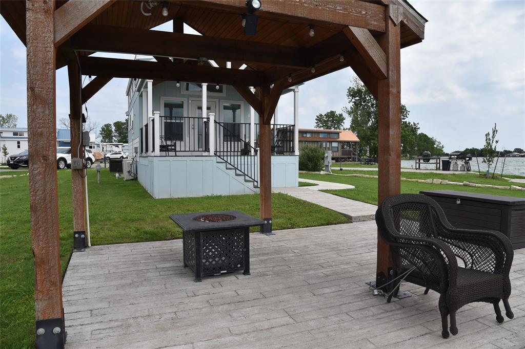 Peninsula Point - Residential