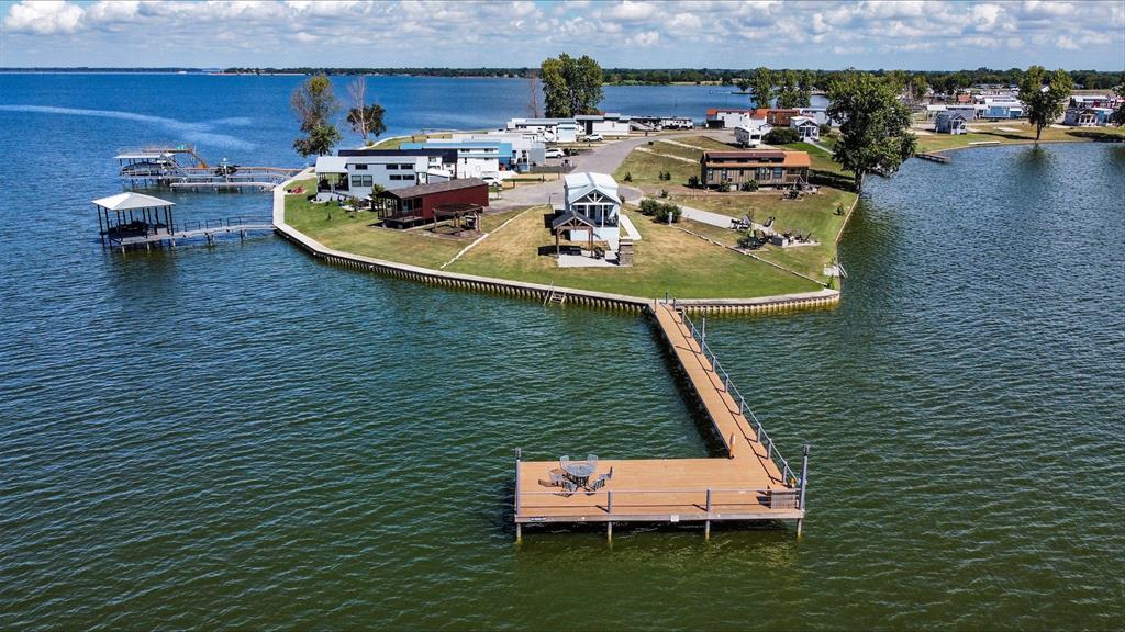 Peninsula Point - Residential