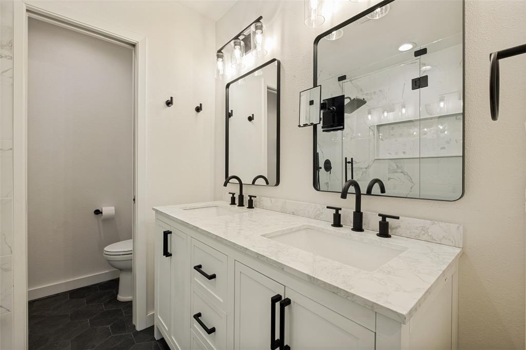Kingsley Manor Twnhs Condos - Residential