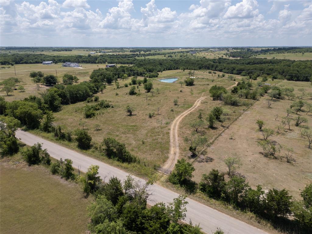 A Garza - Land