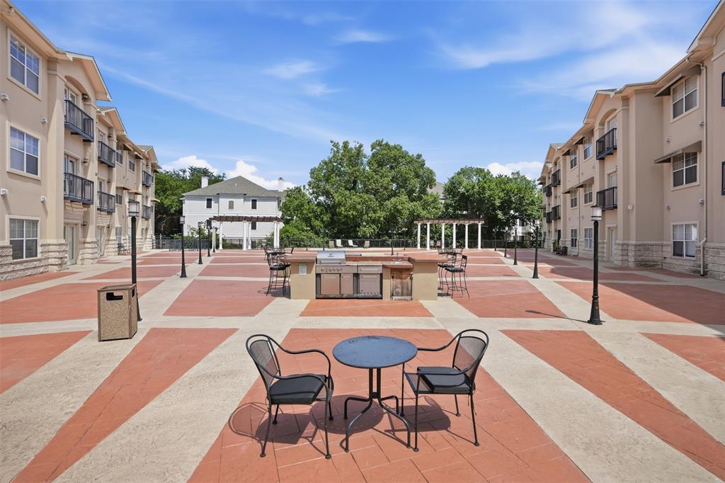 Piazza Siena Condo - Residential