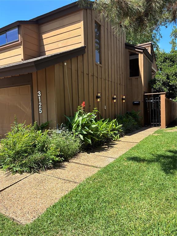 OAKBROOK ON BROOKHAVEN - Residential
