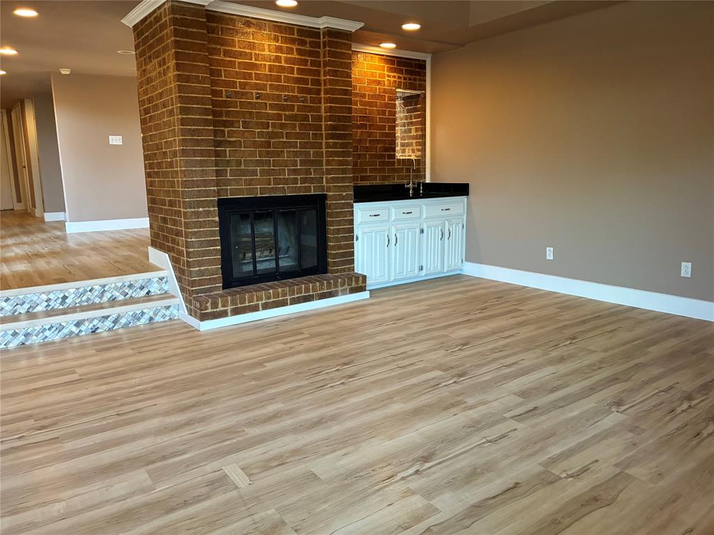 OAKBROOK ON BROOKHAVEN - Residential