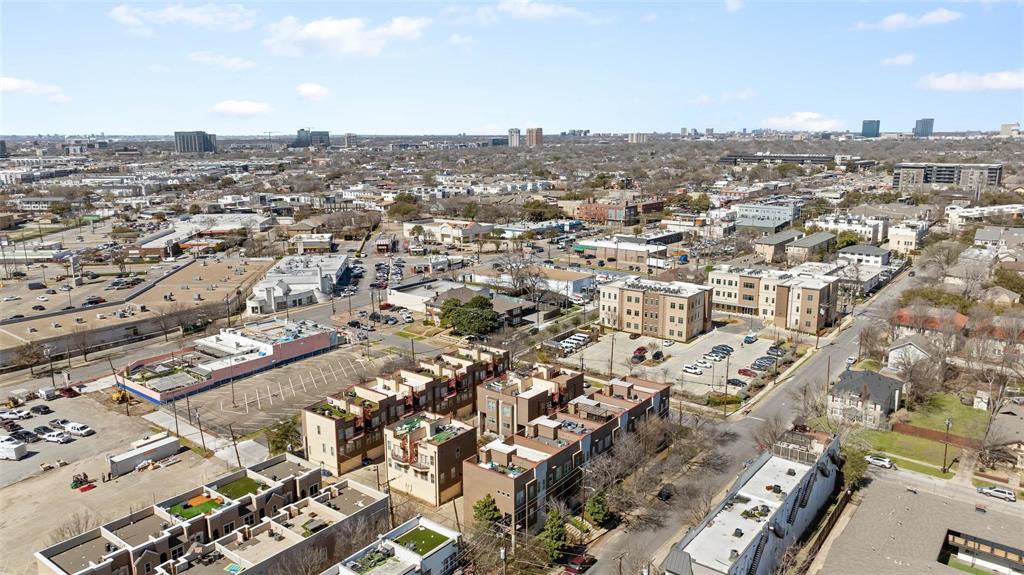 Villas Lindell Ave - Residential