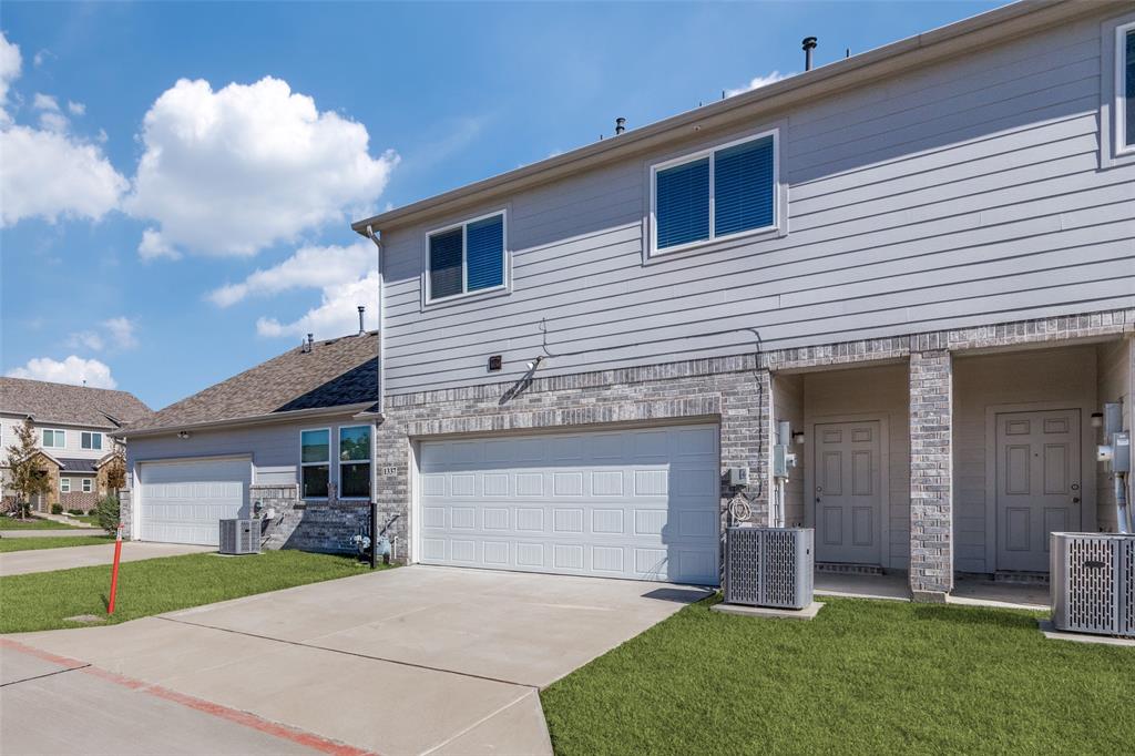 Residences At Jeans Creek, The - Residential Lease