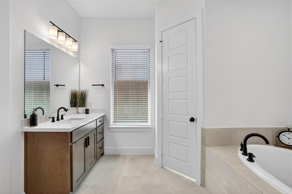 Trinity Falls - Residential