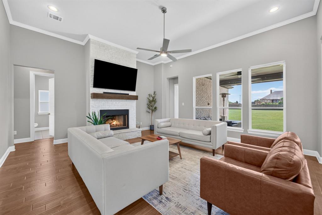 Horseshoe Mdws - Residential