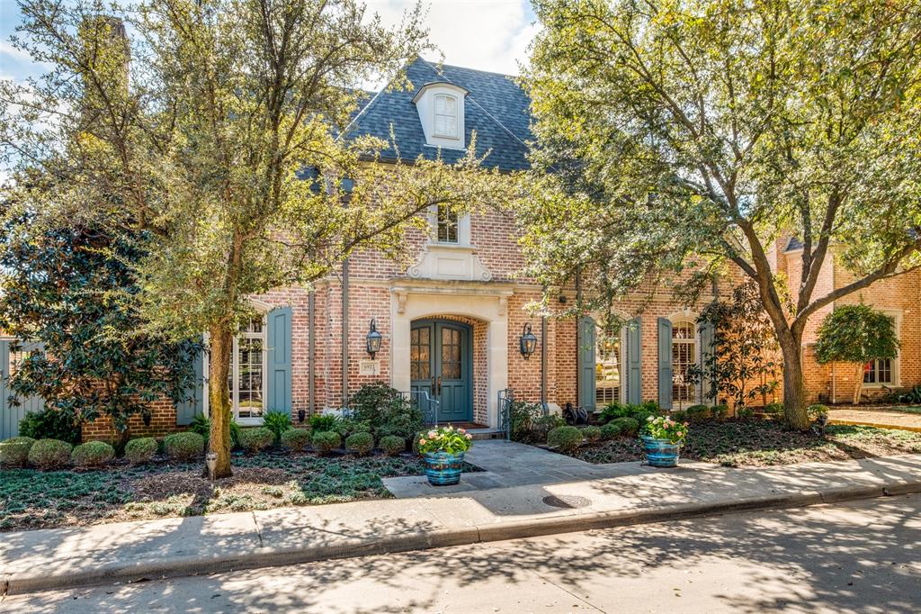 This gracious home is sited on a serene, tree lined boulevard in the exclusive Lake Forest gated community. Offering a luxury “lock & leave” lifestyle, it features a custom elevator, chef’s kitchen and versatile living spaces overlooking an enchanting outdoor area with heated pool. Once inside, you’ll find a meticulously maintained home with beautiful custom finishes and impeccable attention to detail. You’ll notice superb craftsmanship throughout from the inlaid hardwood entry to the vaulted, beamed ceilings. The first-floor primary suite offers two separate marble baths and walk-in closets. Two living areas, two dining areas, a wet bar, office, powder bath and laundry room with dog washing area complete the first floor.  Upstairs offers a private retreat for guests featuring 2 bedrooms, 2 baths, a large game room, which could serve as a 4th bedroom and a second utility room with plenty of storage. This dream home strikes a perfect balance between style and comfort, offering an ideal setting for relaxation and entertaining.
Lake Forest has 170 pristine acres with irrigated and professionally maintained grounds, acres of walking trails, dog parks, pickleball and tennis courts, lakes and waterfalls plus four 24-hour guarded entrances. This premiere community is conveniently located with easy access to restaurants, shopping, and downtown.