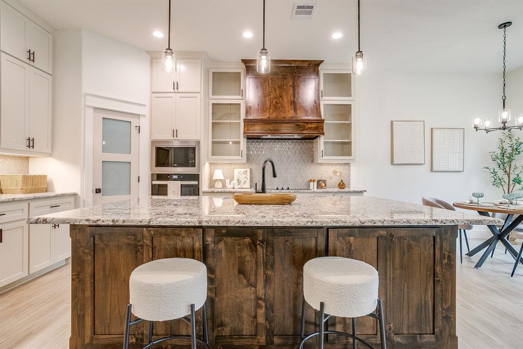 ROBERTSON-HUNTER - Residential