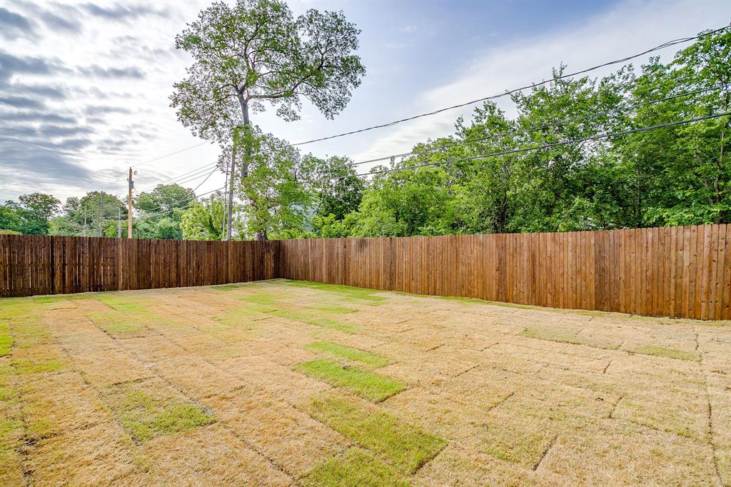 ROBERTSON-HUNTER - Residential