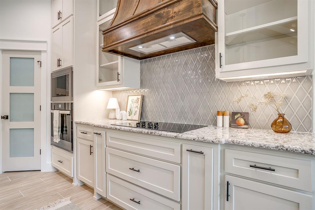 ROBERTSON-HUNTER - Residential