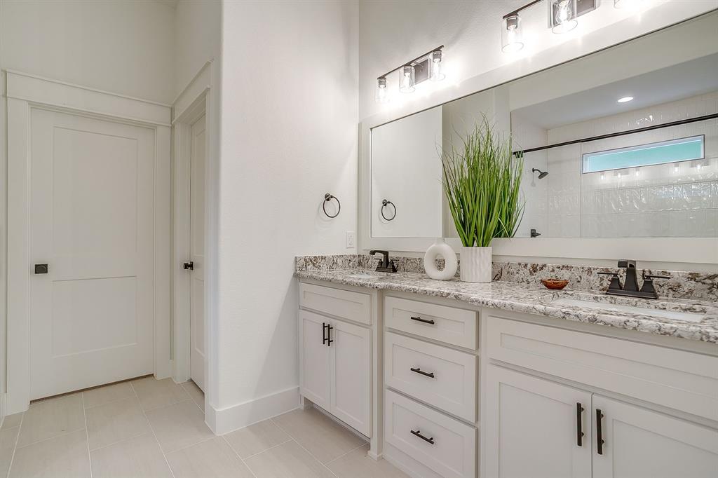 ROBERTSON-HUNTER - Residential