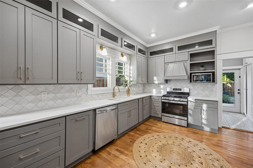 Winnetka Heights - Residential