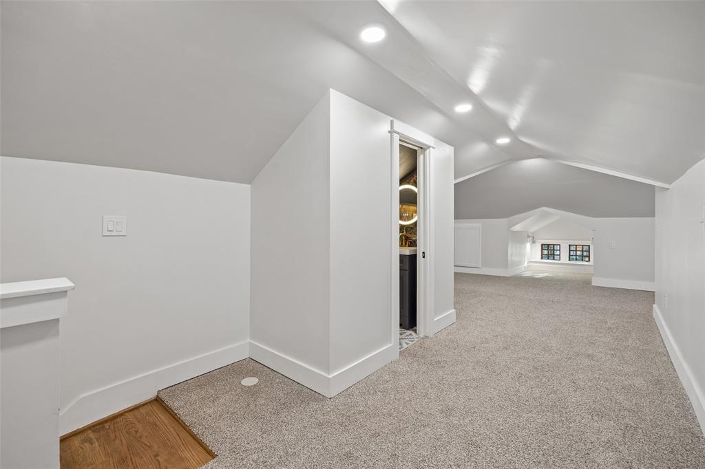 Winnetka Heights - Residential