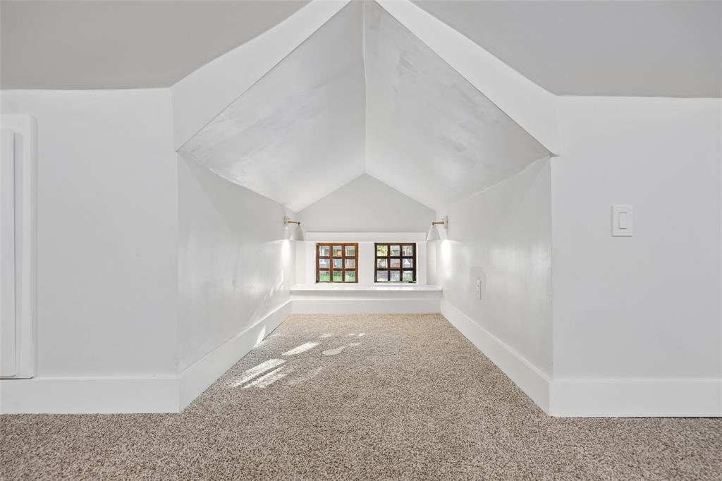Winnetka Heights - Residential