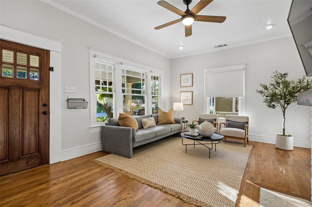 Winnetka Heights - Residential
