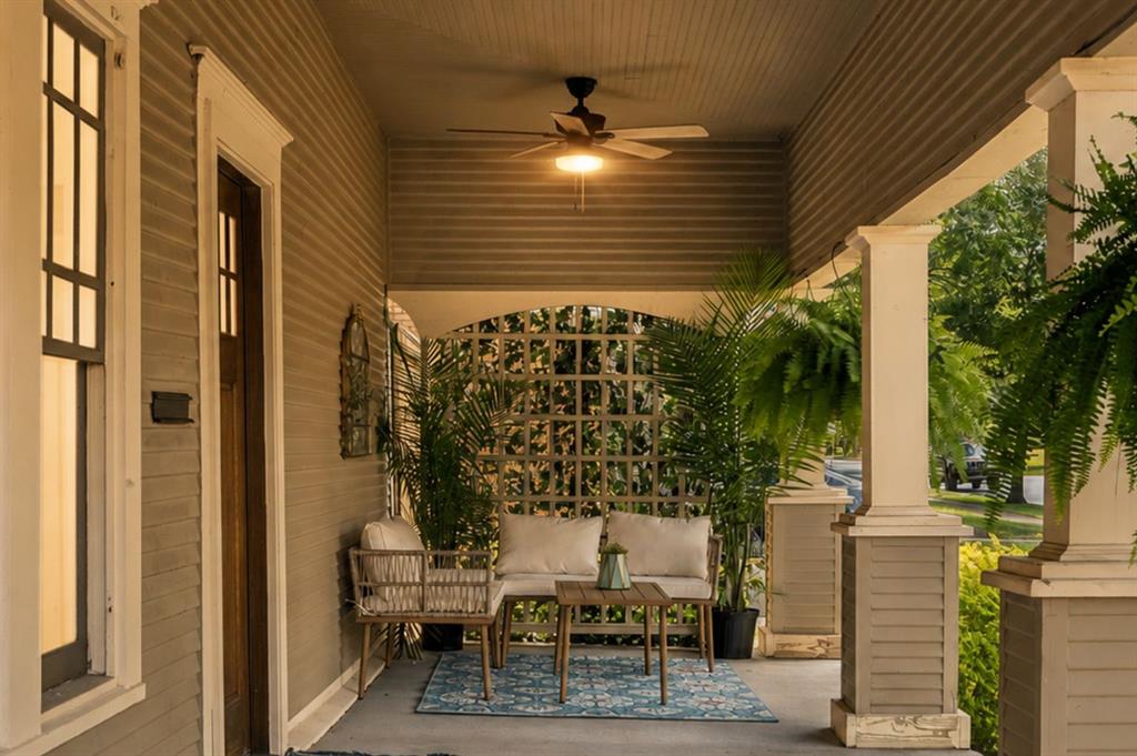 Winnetka Heights - Residential