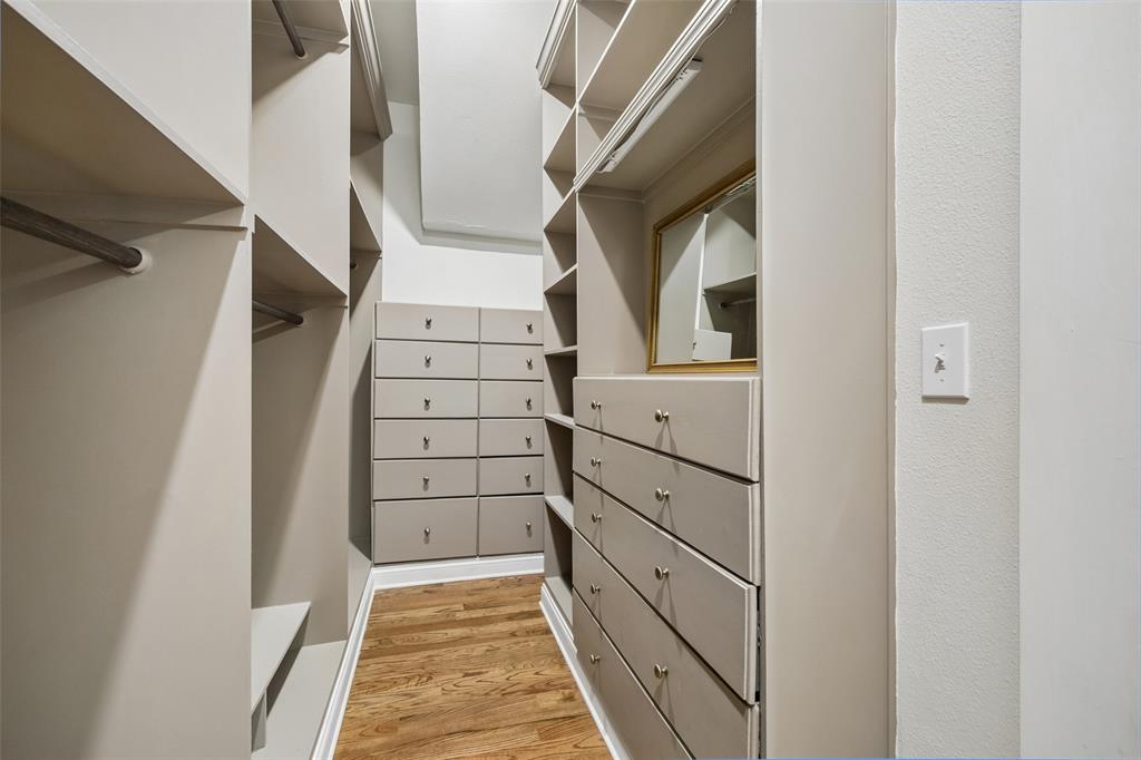 Winnetka Heights - Residential