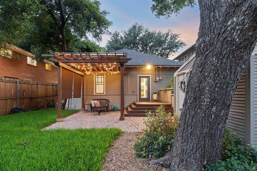 Winnetka Heights - Residential