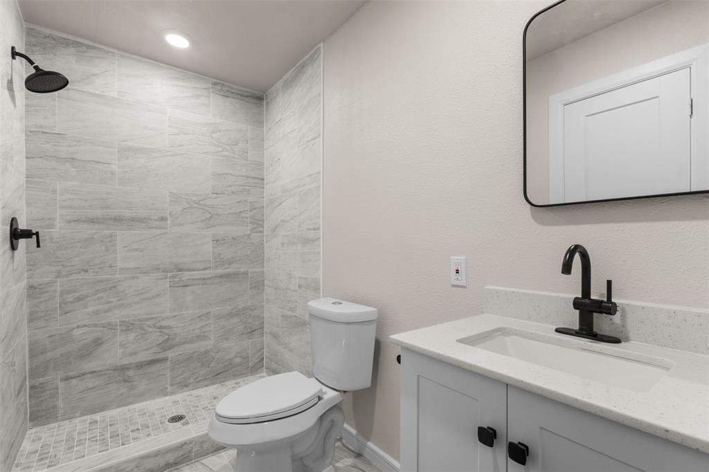 Mayer S 2nd Ave Add - Residential