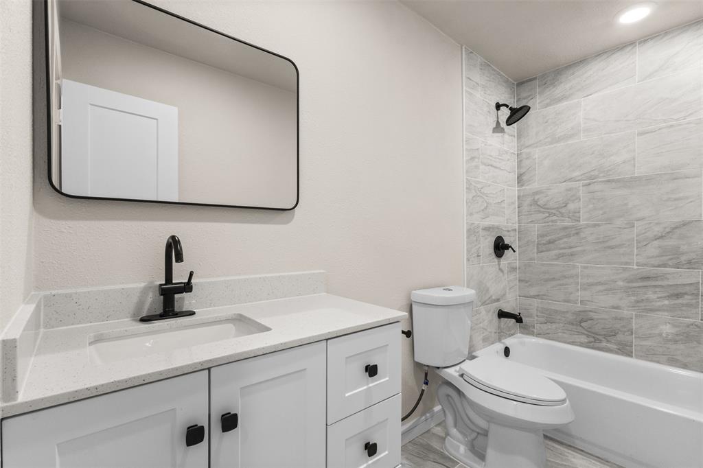 Mayer S 2nd Ave Add - Residential