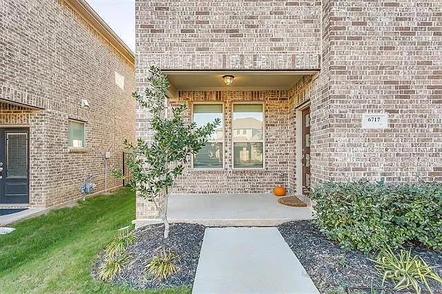 Red Eagle Place - Residential Income