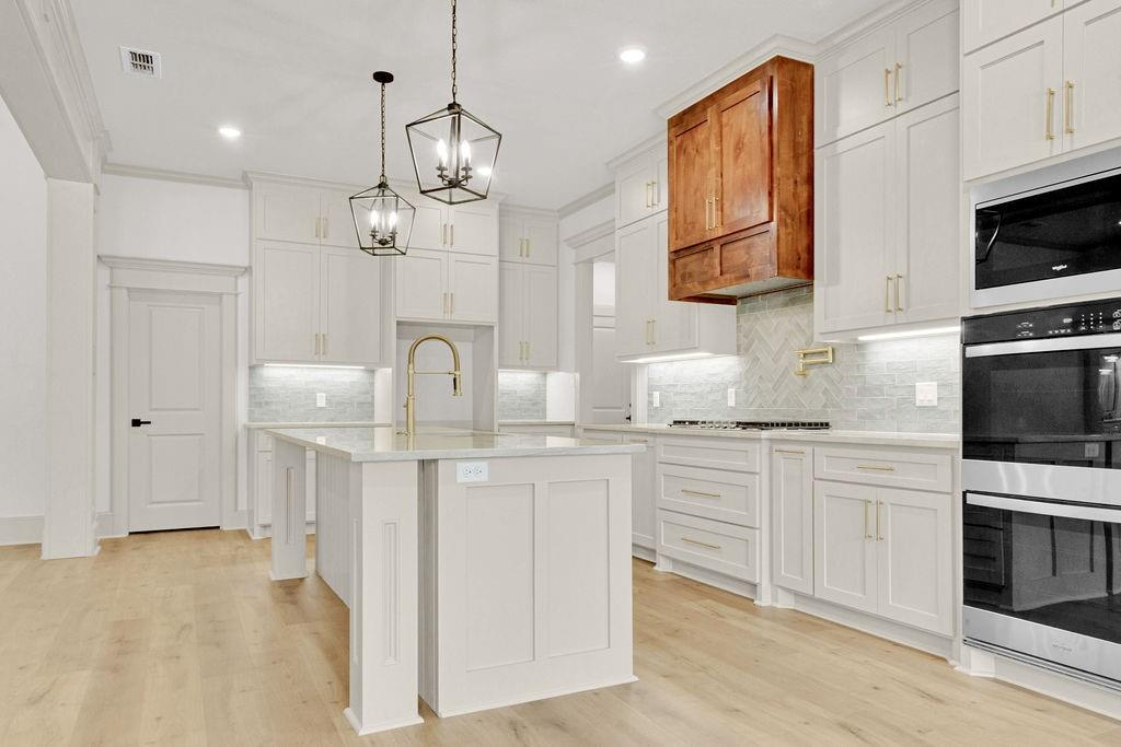 Woodland Creek - Residential