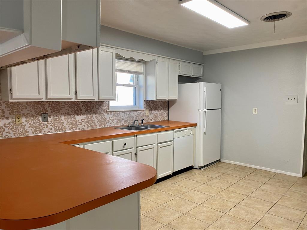 Brookhollow - Residential Lease