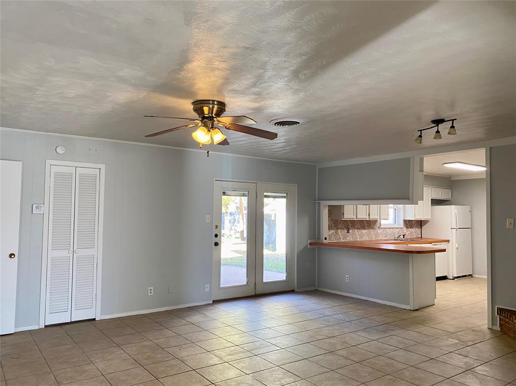 Brookhollow - Residential Lease
