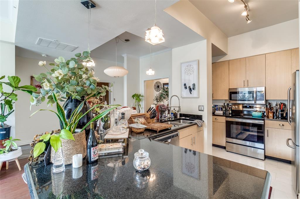 Renaissance On Turtle Creek Condo - Residential
