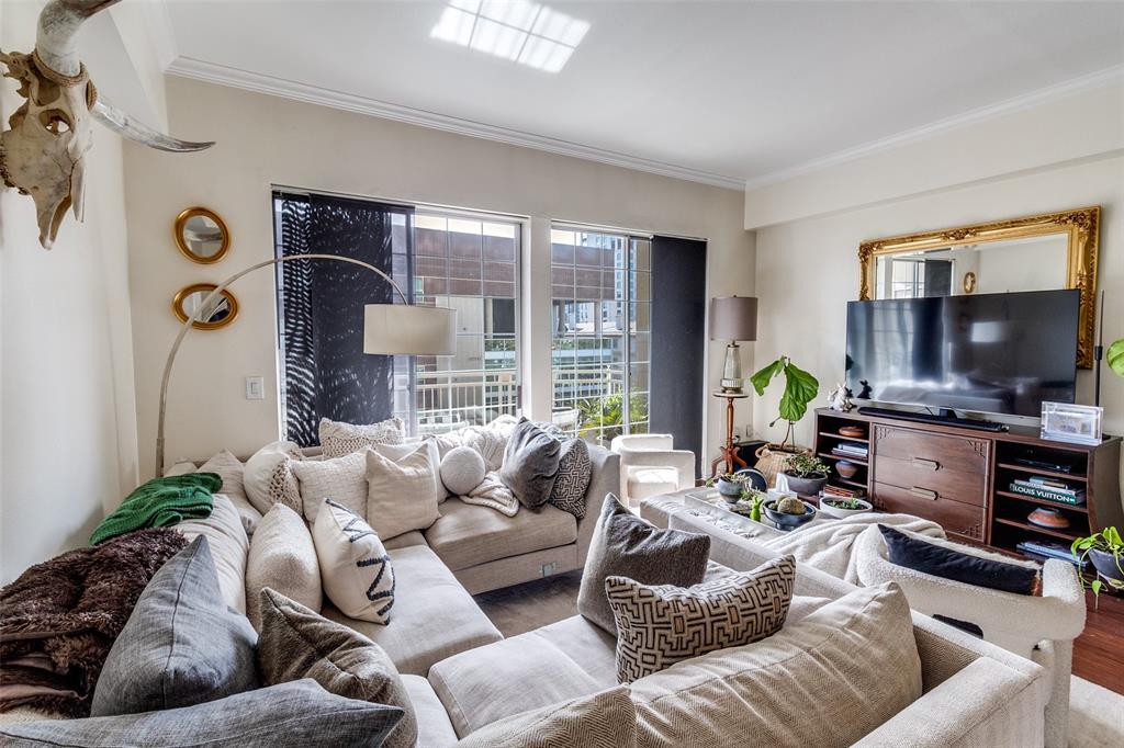 Renaissance On Turtle Creek Condo - Residential