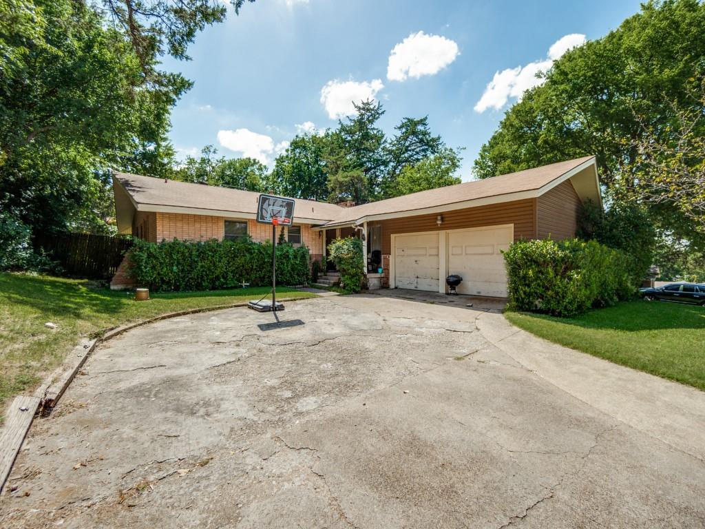 REDUCED TO LOWEST PRICE TO SELL!!!!!! Unlock the potential of this promising investment property! Whether you're an investor. renovation or buyer looking to build equity, this home is full of possibilities. With solid bones and plenty of potential to become a stunning residence for years to come. Multiple living areas provide flexibility for relaxation, work or recreation. Conveniently located near major highways, shopping, dining, and local amenities, this property is well-positioned for future value. Bring your vision and transform this property into something special.