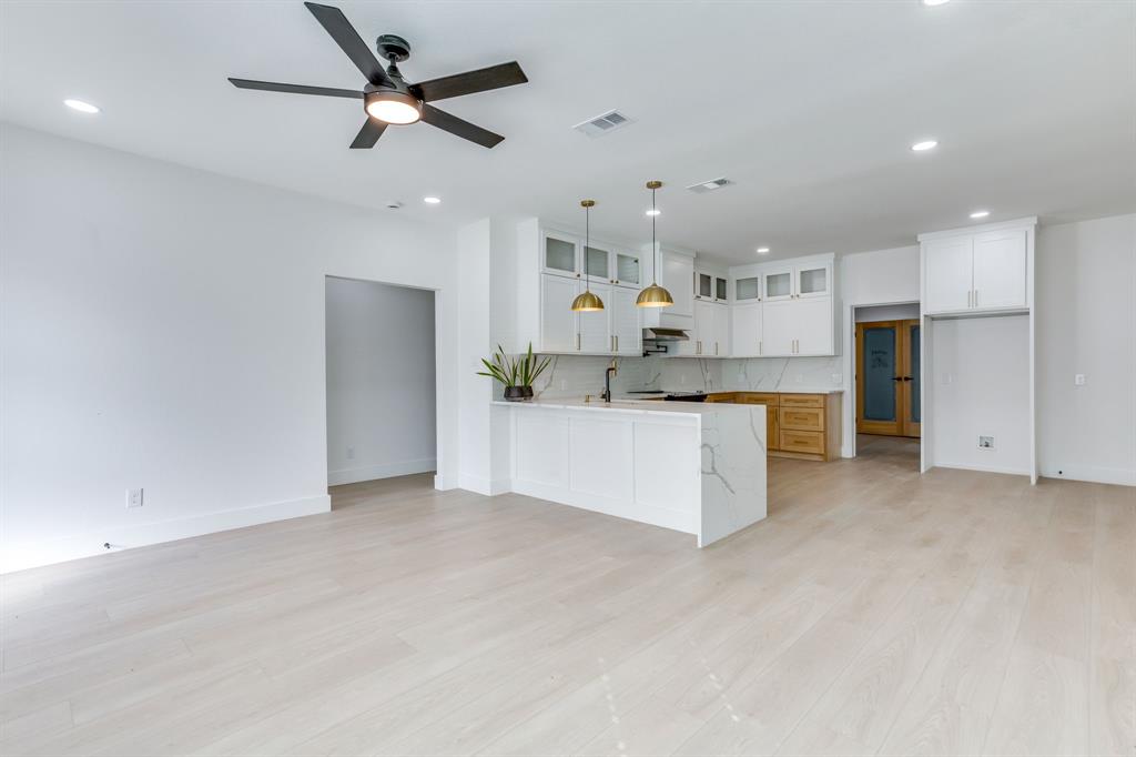 Windsor Place Add - Residential