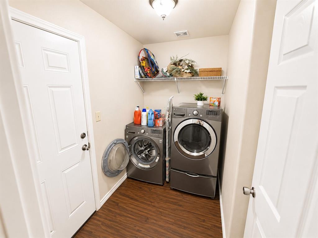 Whispering Oaks - Residential