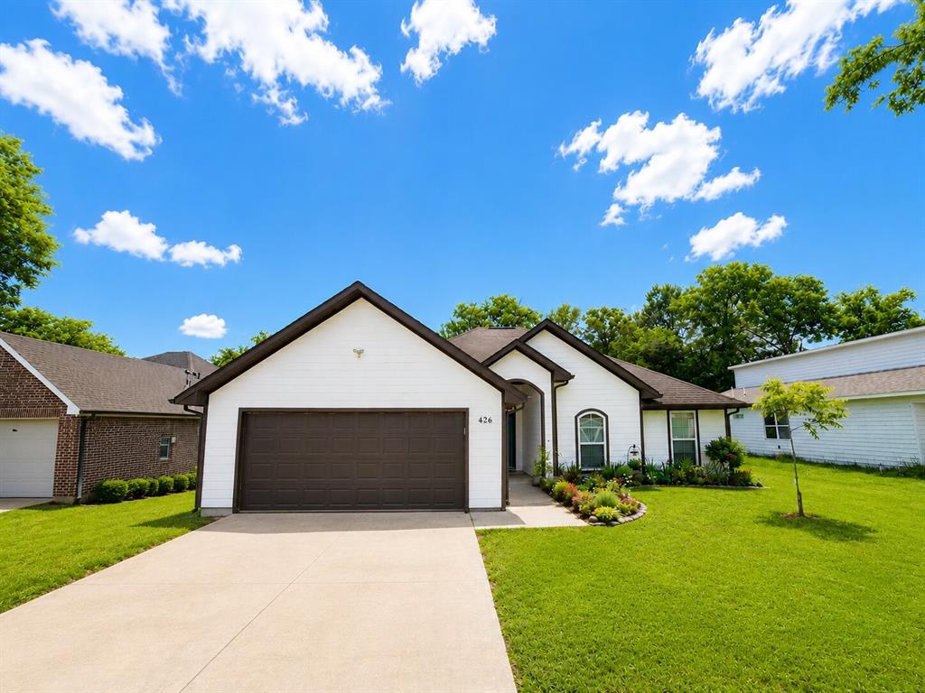 Charming 3-bedroom, 2-bath home in the desirable Whispering Oaks Subdivision on beautiful Lake Tawakoni. Enjoy community lake access, two neighborhood parks, and two boat ramps. Just a short walk or golf cart ride to the lake, this peaceful neighborhood offers the perfect setting for fishing, boating, and breathtaking sunset views.