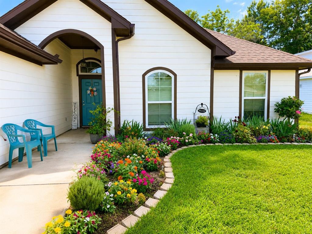 Whispering Oaks - Residential