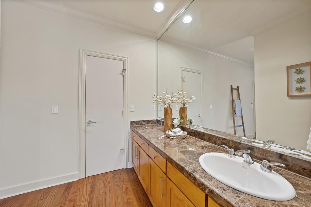 Rawlins Square - Residential