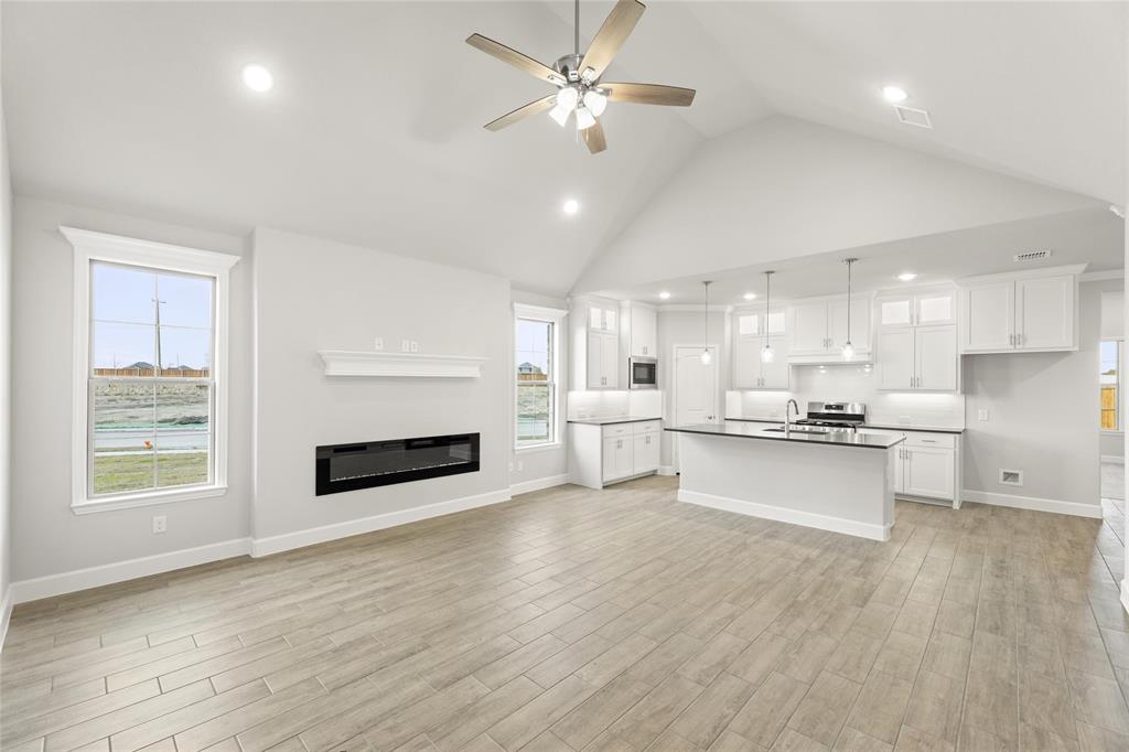 LakePointe - Residential