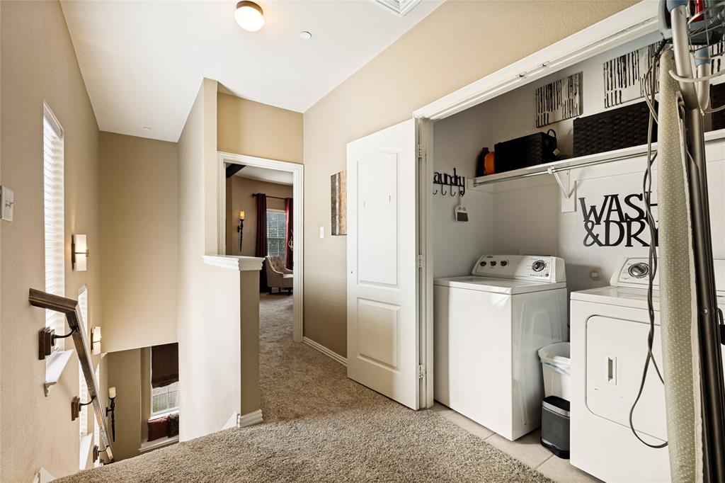 Brownstones At Vista Ridge Con - Residential