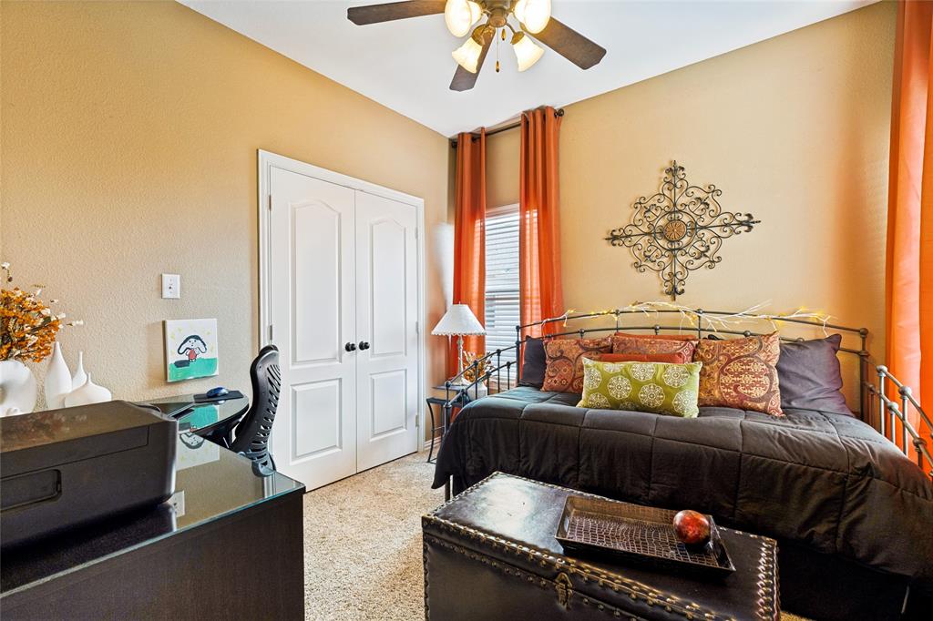Brownstones At Vista Ridge Con - Residential