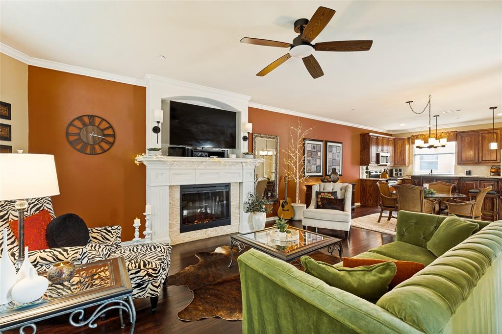 Brownstones At Vista Ridge Con - Residential