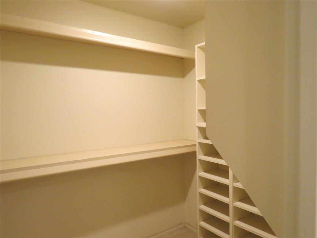 Meadow Park Inst 05 - Residential Lease