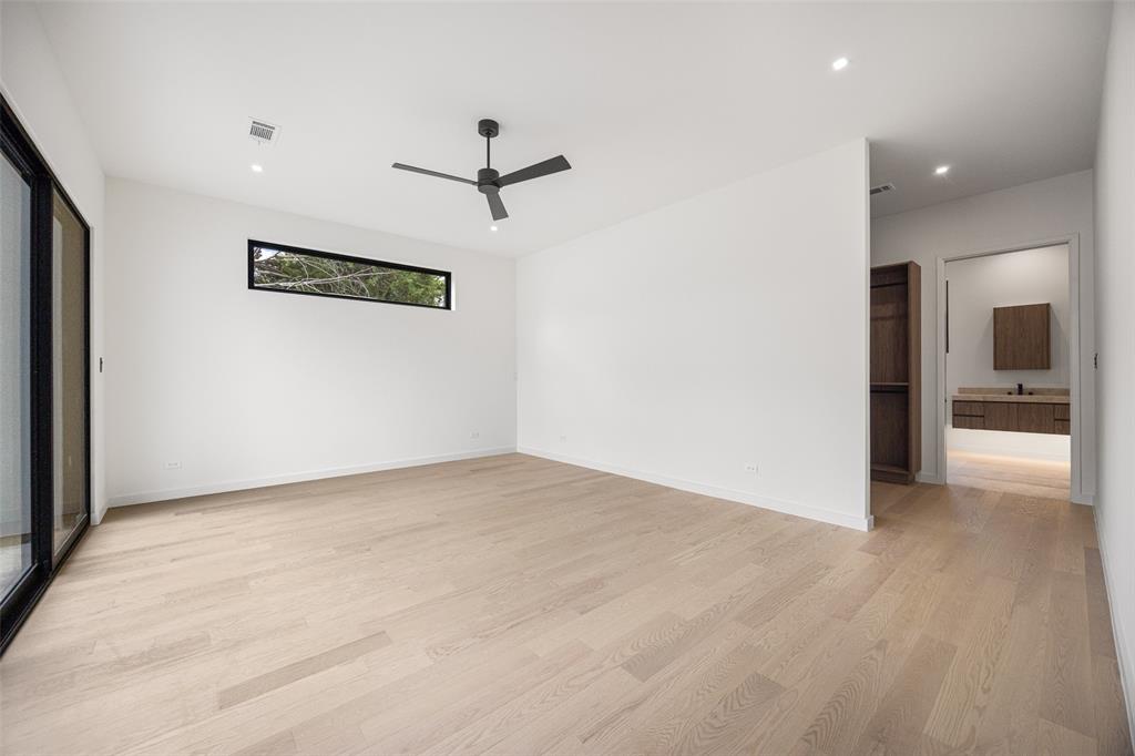 Wilshire Heights - Residential