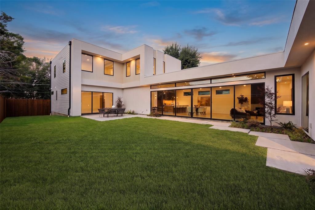 Wilshire Heights - Residential