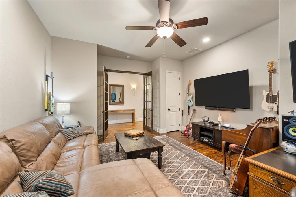 The Oaks Ph One - Residential