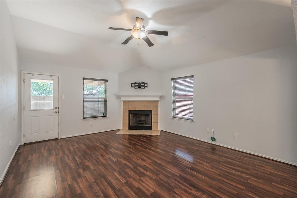 Amber Trails Fort Worth - Residential