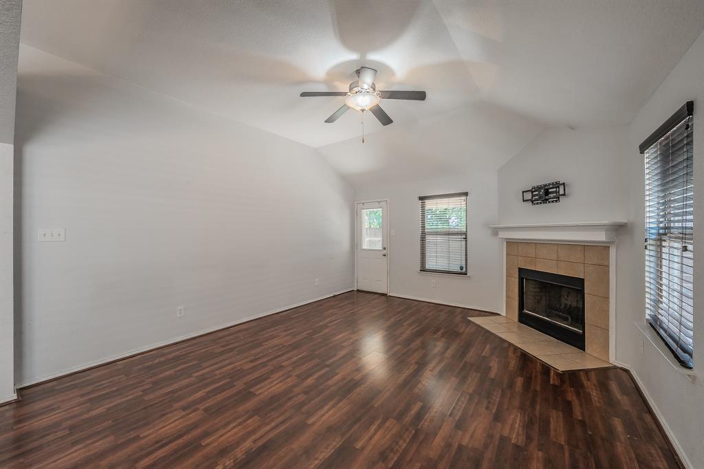 Amber Trails Fort Worth - Residential