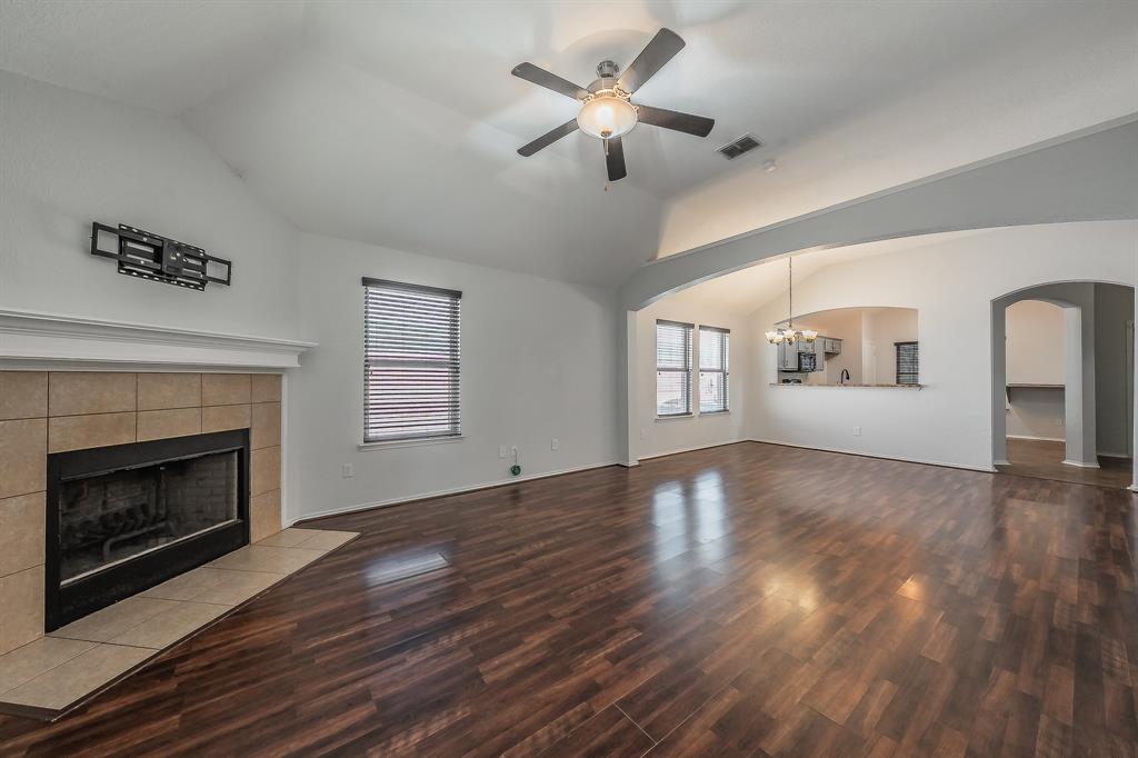Amber Trails Fort Worth - Residential
